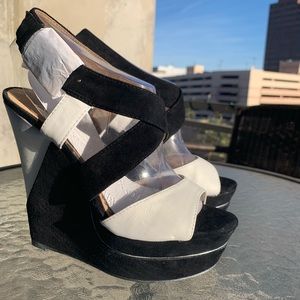ALDO WEDGES NWOT